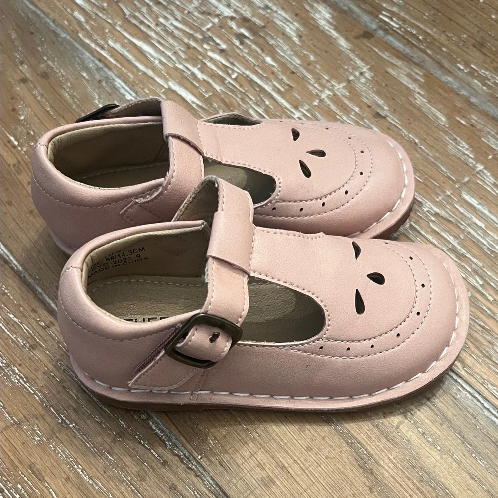 Pink Kids Shoes‎